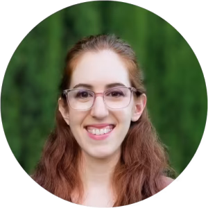 2025_Circled-Staff-Headshot_Arielle